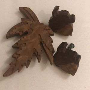 Vintage earring and brooch set